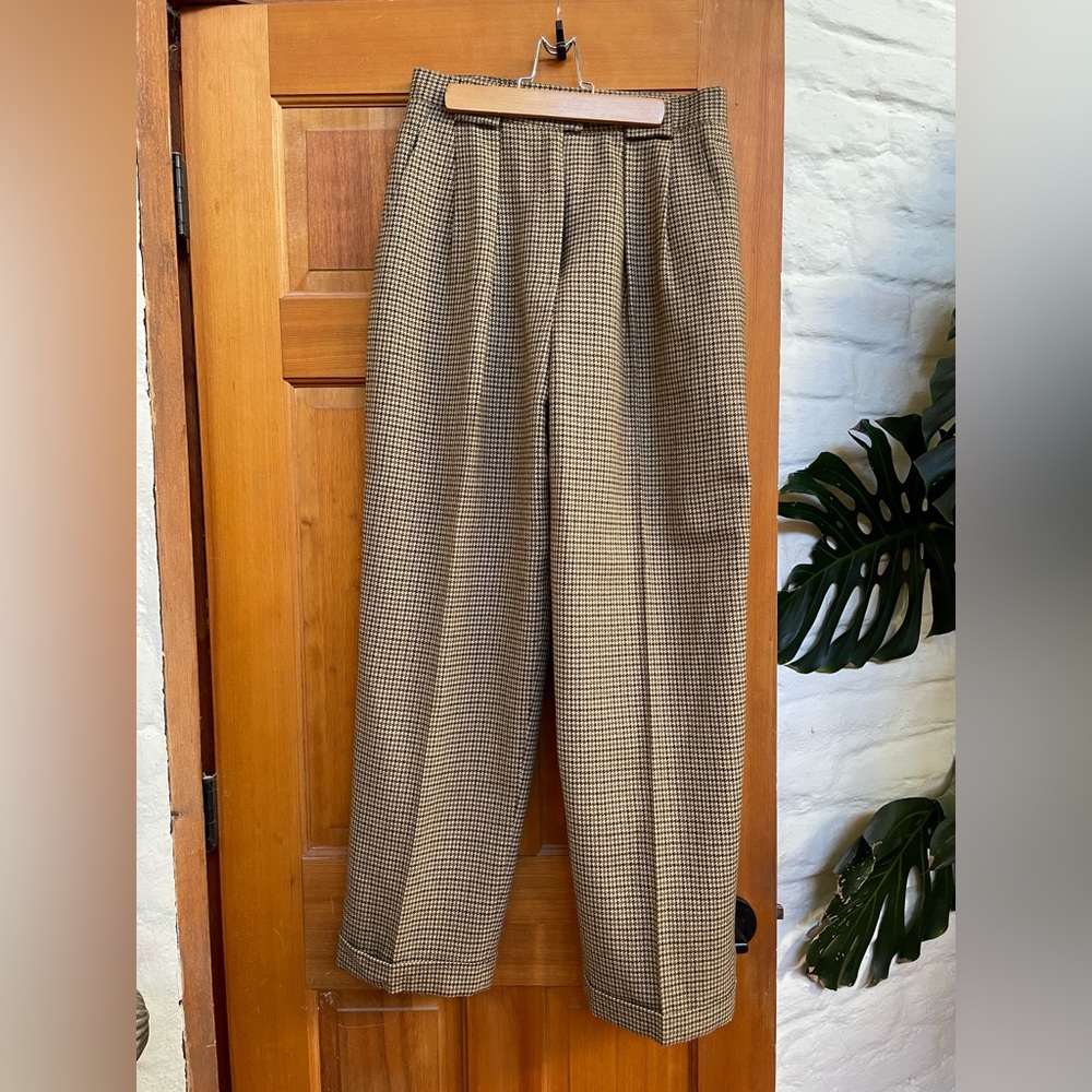 Jones New York Plaid Pleated Trousers in Brown, Vintage 12, Modern 6 ish